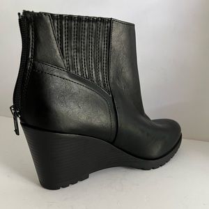 NWOT MarcoRepublic Wedge Ankle Booties - Black